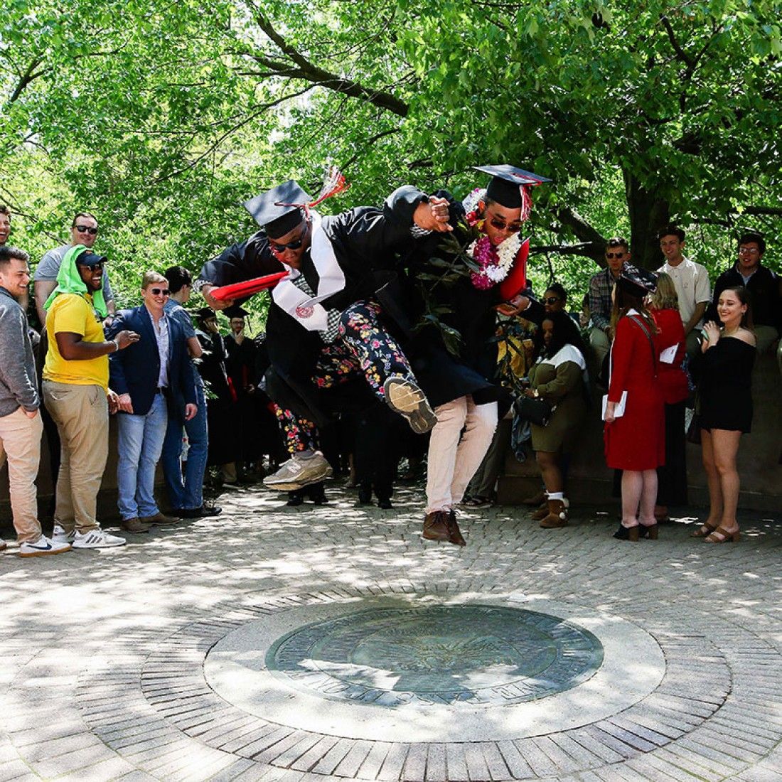 Graduates Celebrate at the Wittenberg Seal
