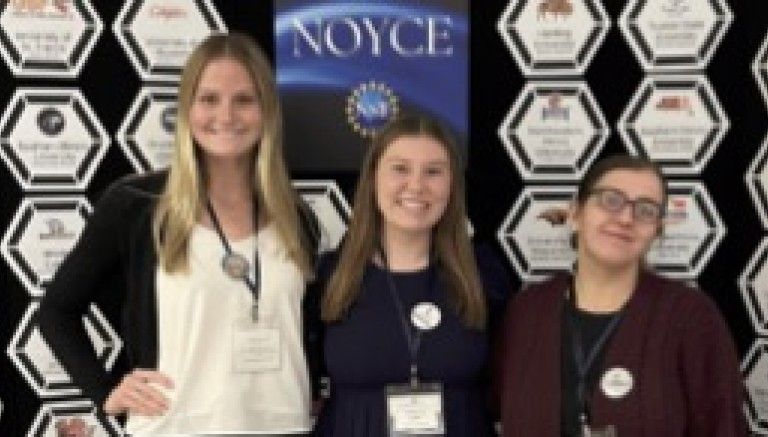 Noyce Scholars at Conference